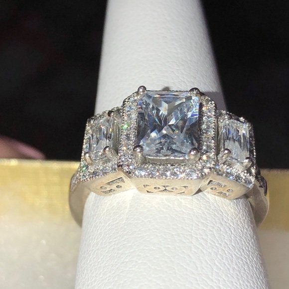 Beautiful .925 silver ring - Picture 3 of 5